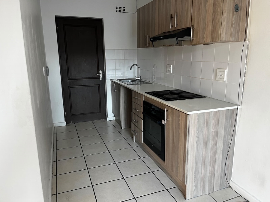 2 Bedroom Property for Sale in Grassy Park Western Cape